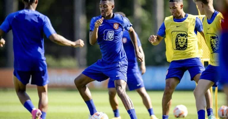 Premier League club’s on alert as Ryan Gravenberch could be open to new pastures