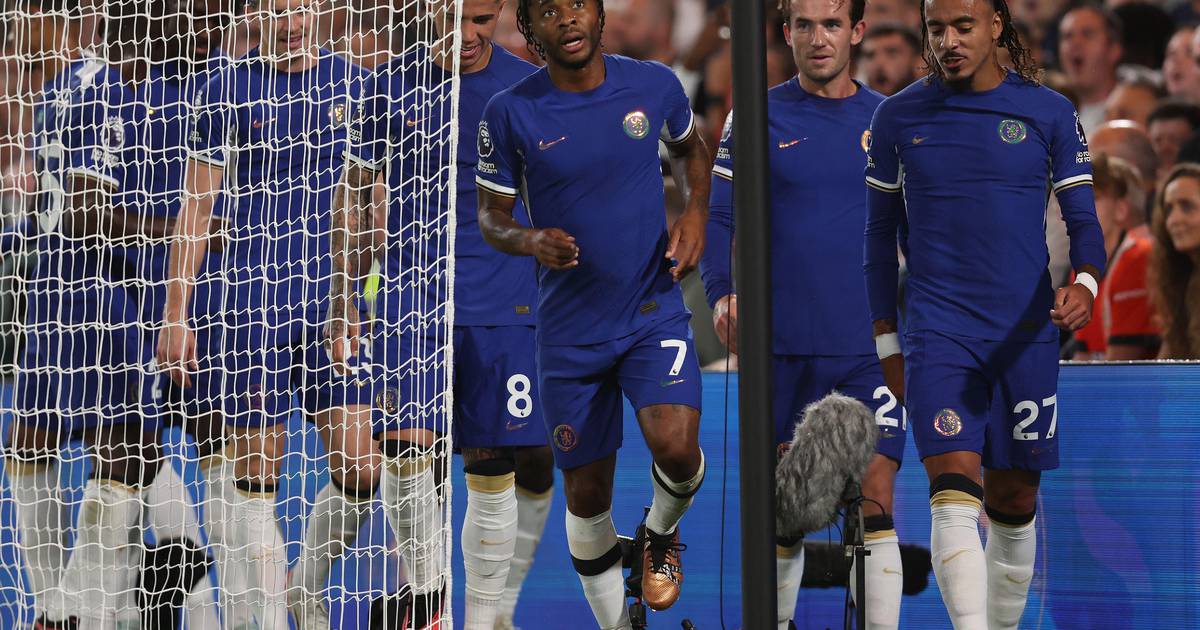 Chelsea duo set records after Luton Town win