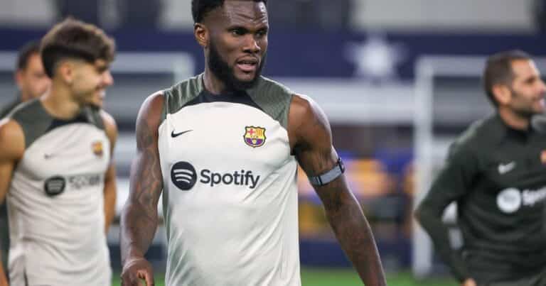 Al-Ahli dispatch official bid for Barcelona’s Franck Kessié