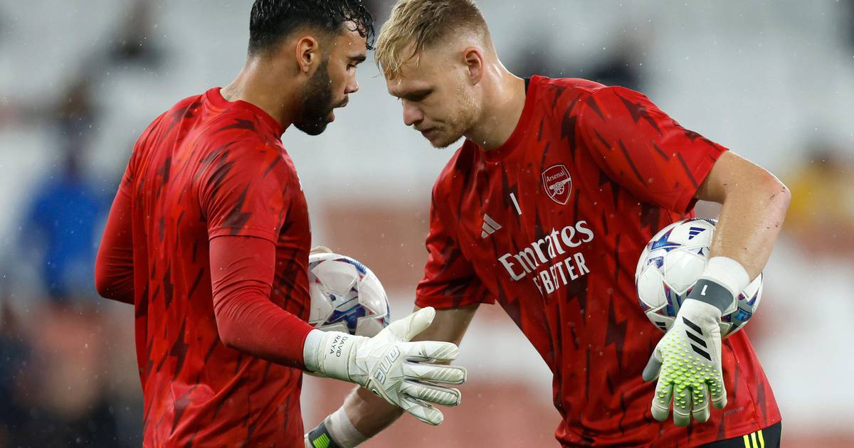 David Raya fires warning to Aaron Ramsdale after taking his number-one spot at Arsenal