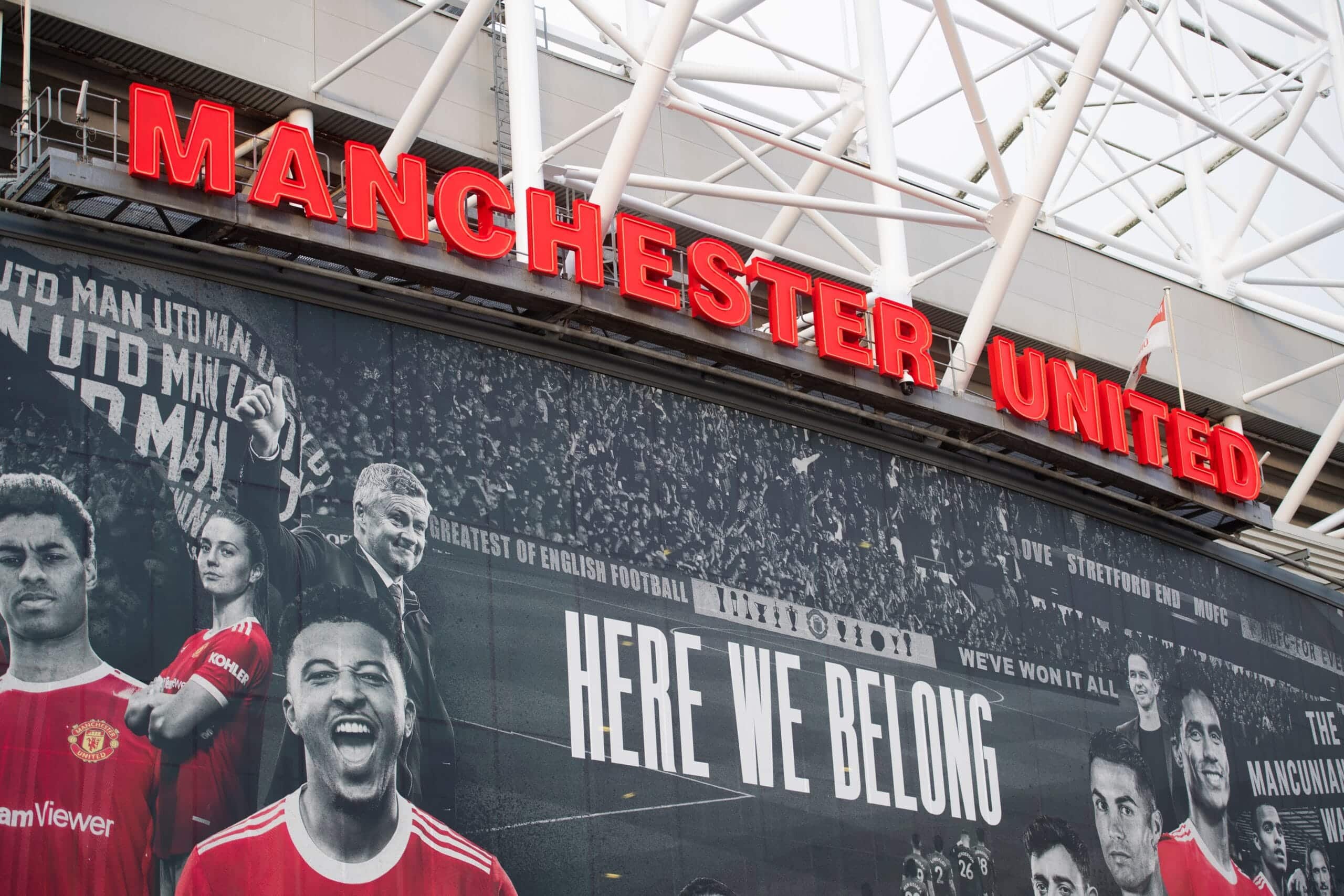 Manchester United’s Yoro undergoes successful surgery