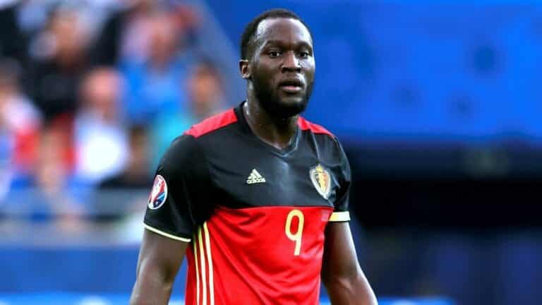 Romelu Lukaku facing uncertain future at Napoli after failing to report for training