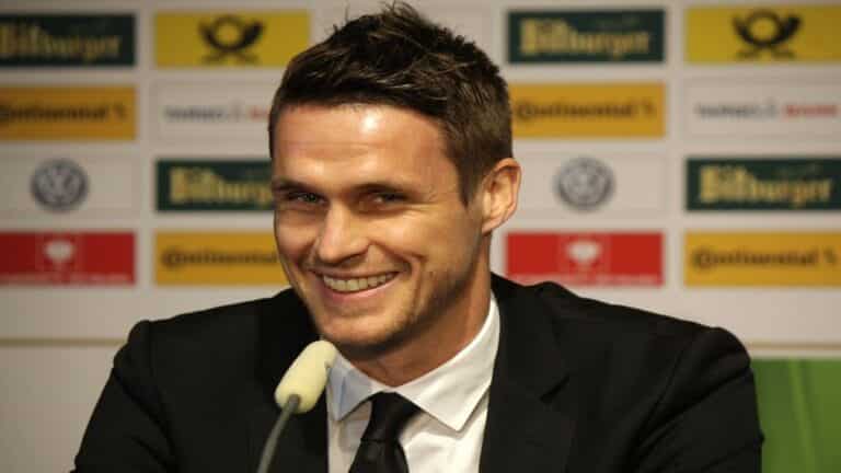 Jadon Sancho: Sporting director Kehl says Dortmund will ‘negotiate’ with Manchester United