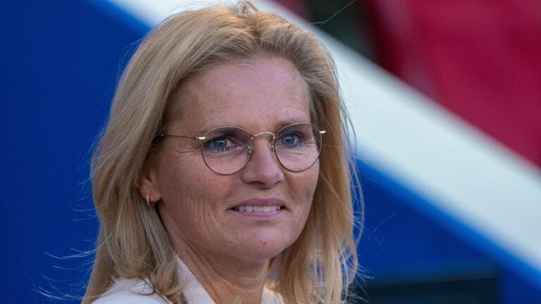 Sweden 0-0 England: Lionesses hold on to seal Euro 2025 place