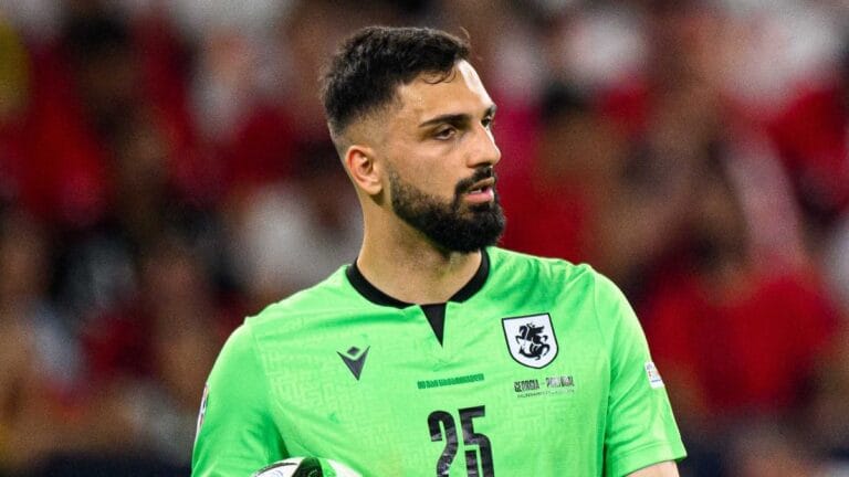 Liverpool reach agreement to sign Mamardashvili with Valencia goalkeeper to join next summer