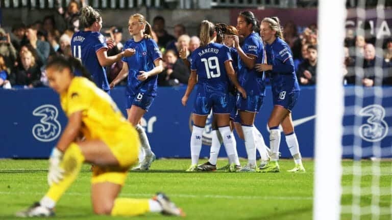 Chelsea call for goal-line technology after howler in WSL