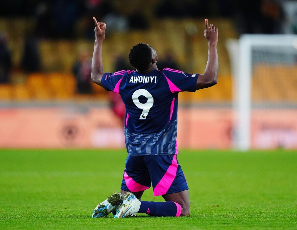 Nottingham Forest wait on Awoniyi concussion tests
