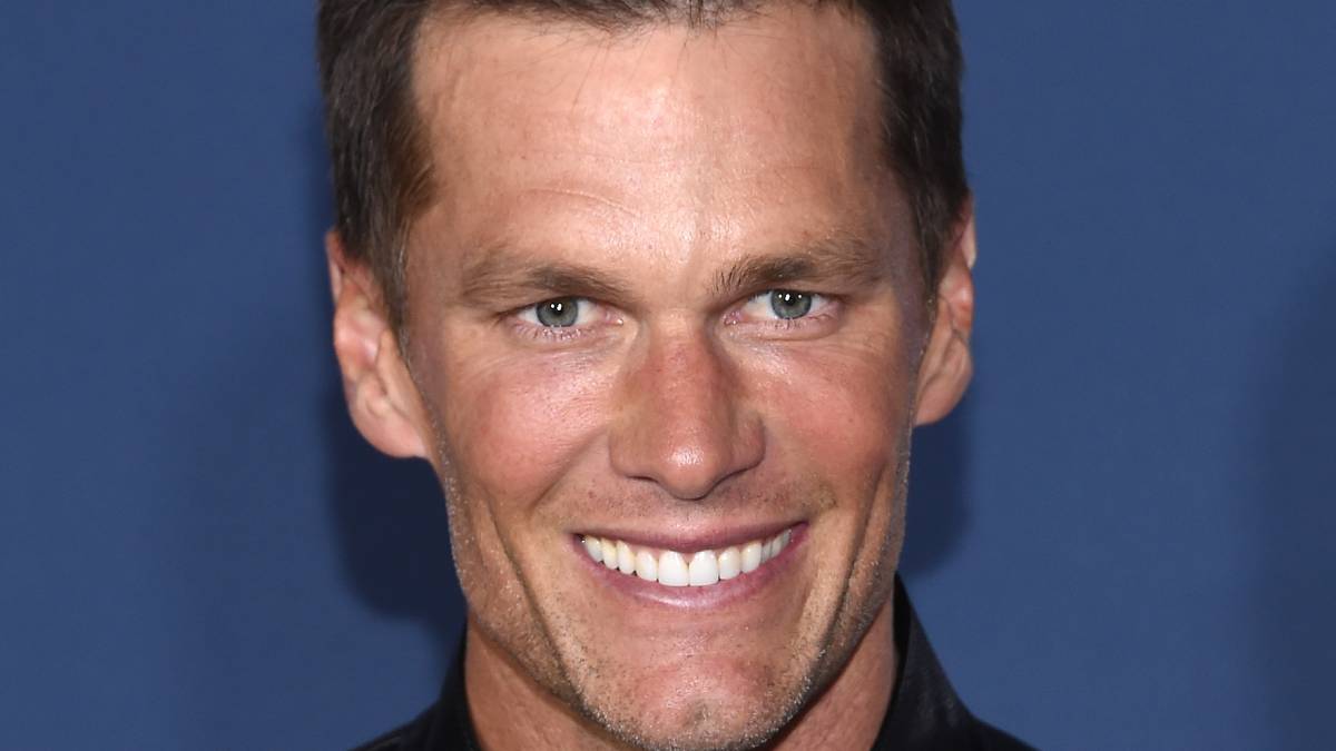 NFL: Tom Brady backtracks on neutral stance on Super Bowl LX by backing former Patriots