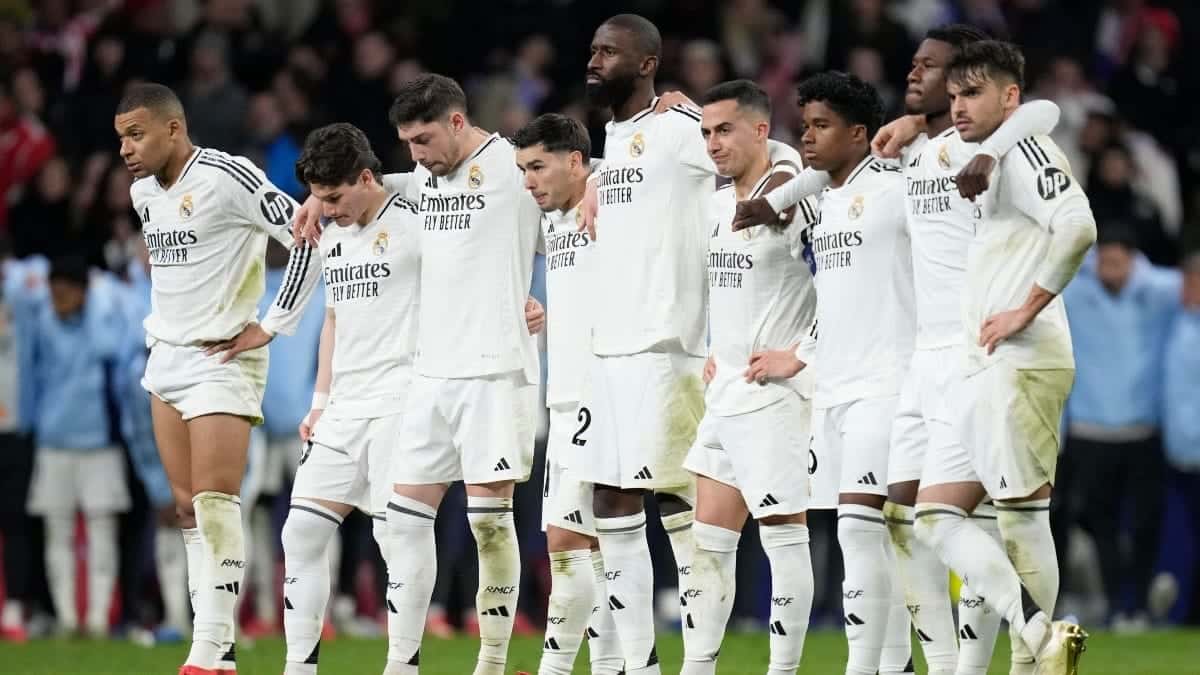 Atletico Madrid 1-0 Real Madrid (2-2 on aggregate, Real Madrid win 4-2 on pens): Los Blancos win on penalties to set up Arsenal showdown
