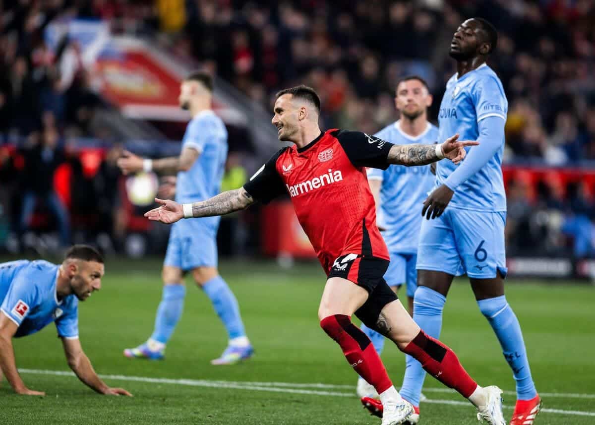 Bayer Leverkusen 3-1 Bochum: Champions pile pressure on Bayern in Bundesliga title race