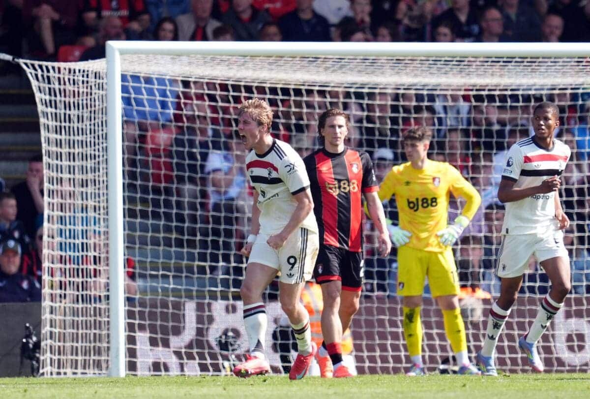 Rasmus Hojlund celebrates