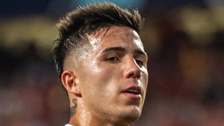 Chelsea vs Tottenham: Fernandez goal gives hosts lead – and Palmer provides first assist for four months