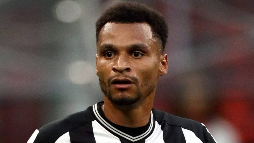 Jacob Murphy playing for Newcastle United Football Club