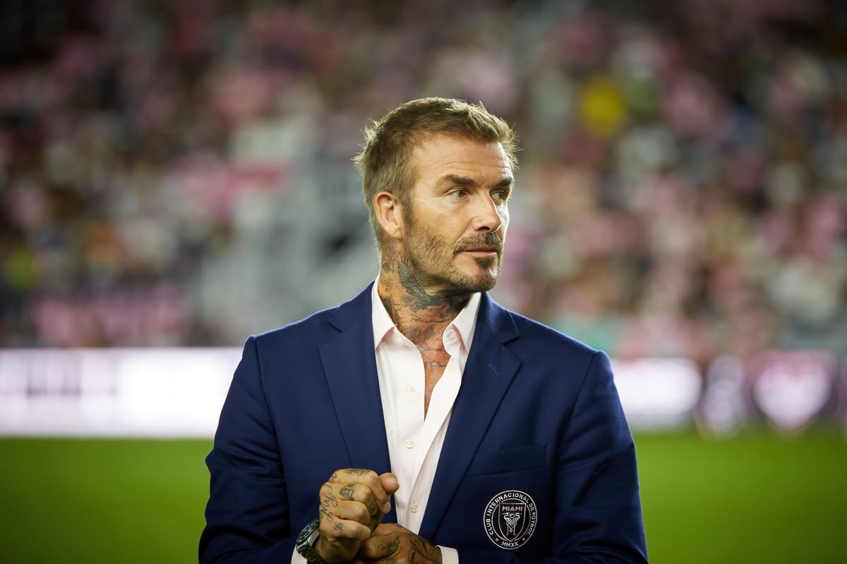 David Beckham and Gary Neville lead Salford City buy-out