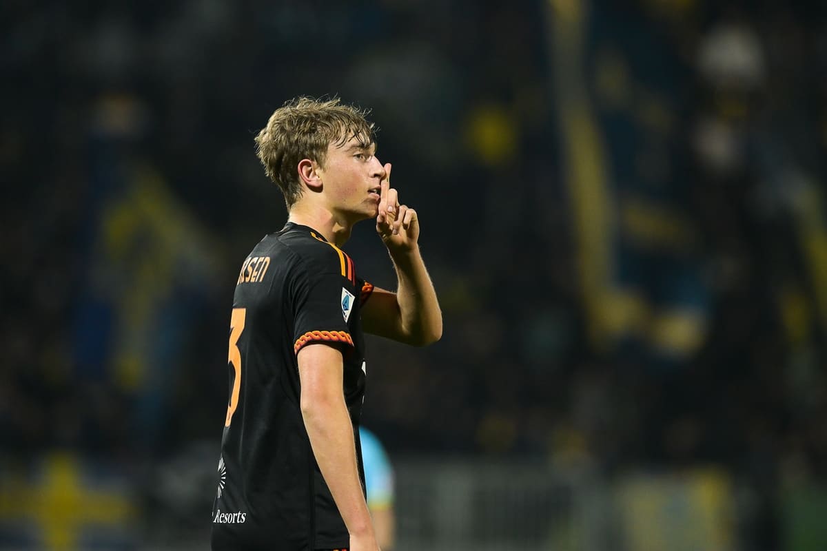 Real Madrid sign Dean Huijsen from Bournemouth after activating £50m release clause