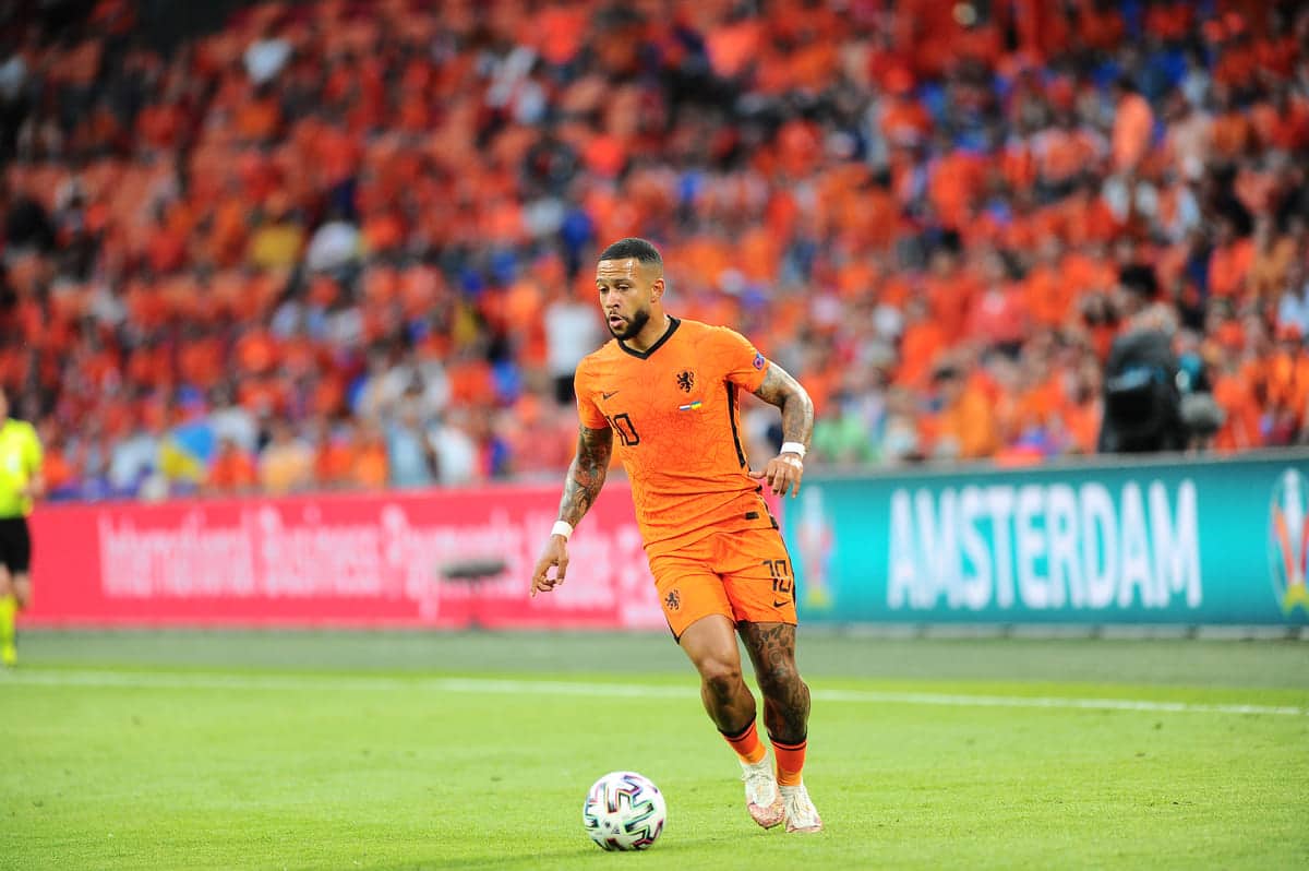 Netherlands: Memphis Depay’s arrival for international duty delayed by stolen passport