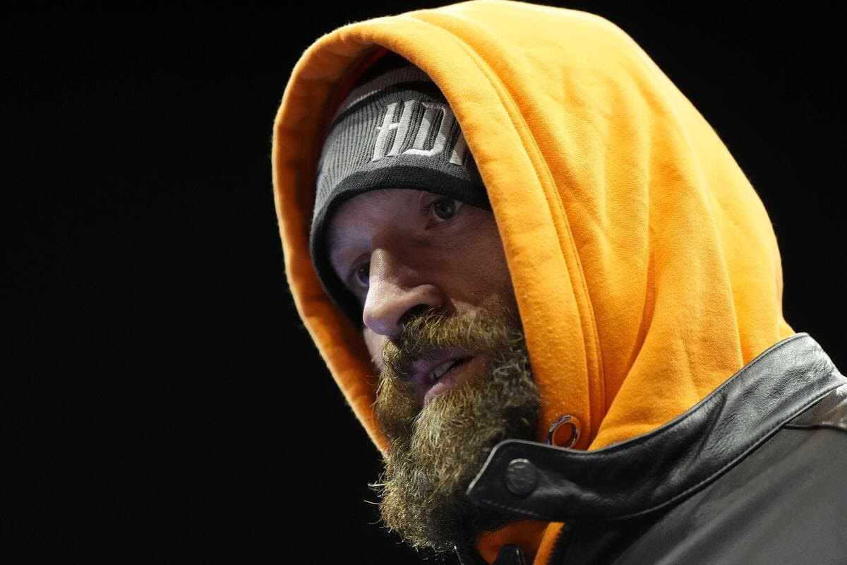 Tyson Fury’s promoter Frank Warren blindsided by retirement announcement