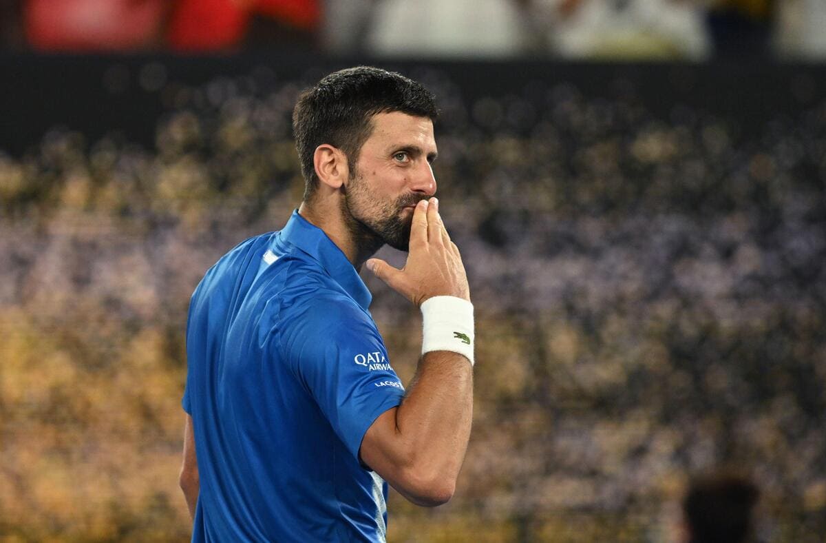 Australian Open: Zverev, Alcaraz and Sabalenka breeze through but Djokovic unconvincing