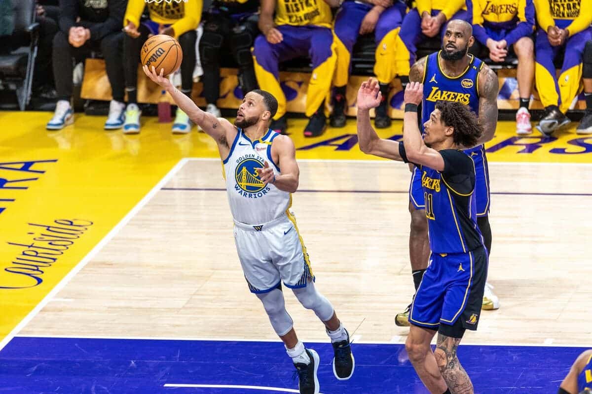 NBA: Steph Curry To Miss At Least A Week Due To Injury