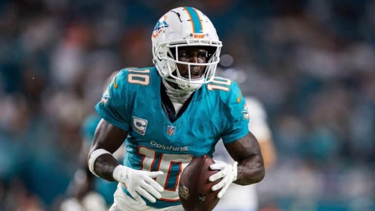NFL: Hill keen to stay in Miami despite poor start to season