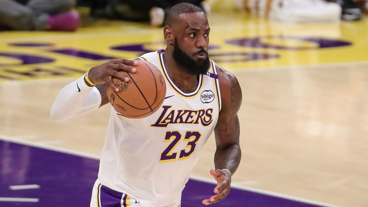 Lakers vs Knicks: LeBron James confesses he has ‘no idea how I’m still doing this’ after win