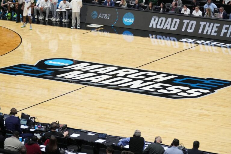 NCAA Basketball: Interesting Facts About Every Sweet 16 Team