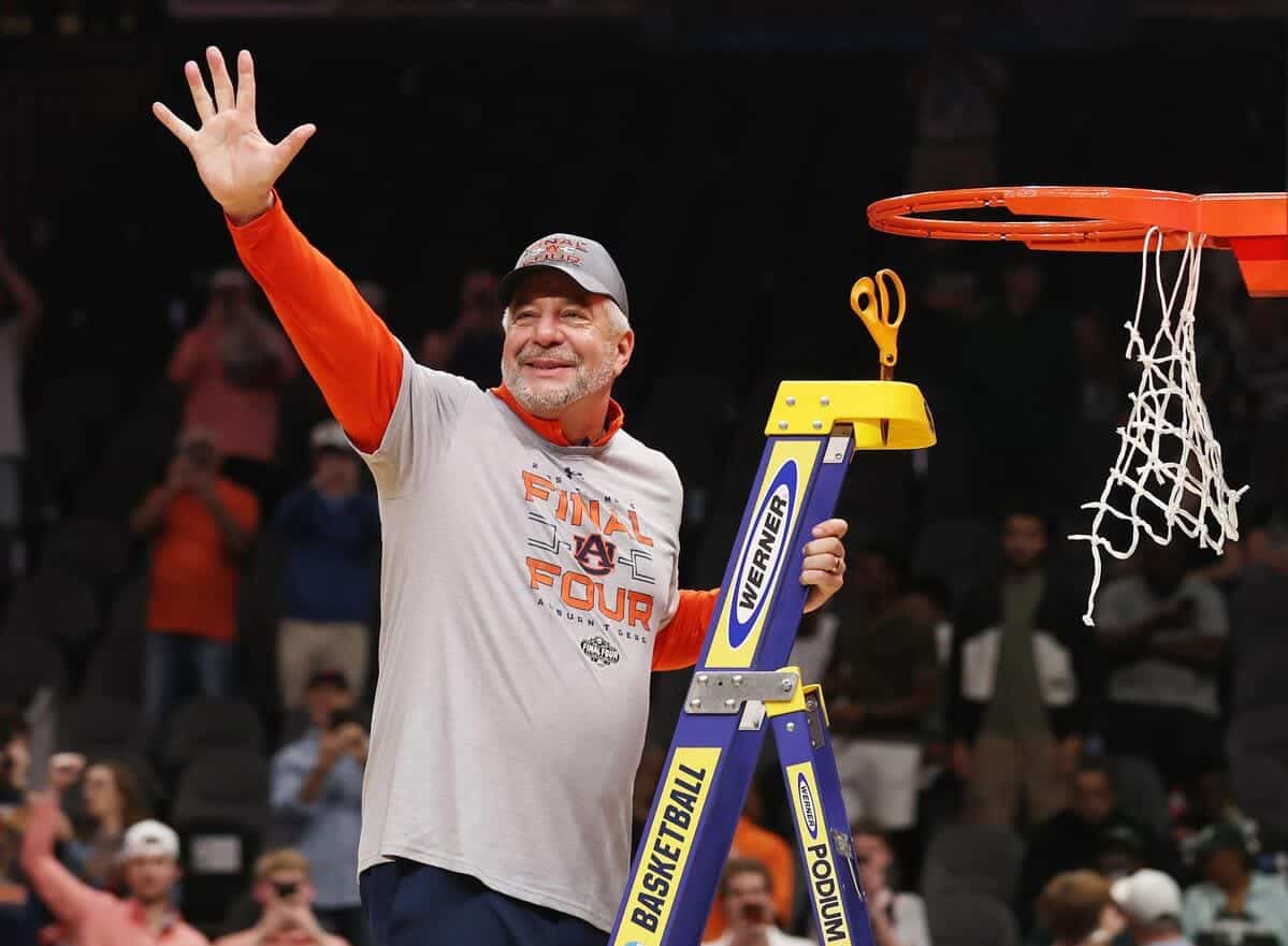 NCAA Basketball: St. John’s’ Pitino and Auburn’s Pearl Split Coach Of The Year Honors In A College Basketball First