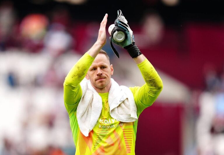 Nottingham Forest sign Matz Sels to new contract