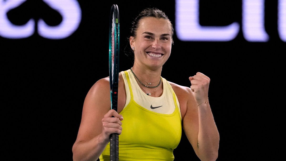 Australian Open: Sabalenka and Alcaraz into quarter-finals