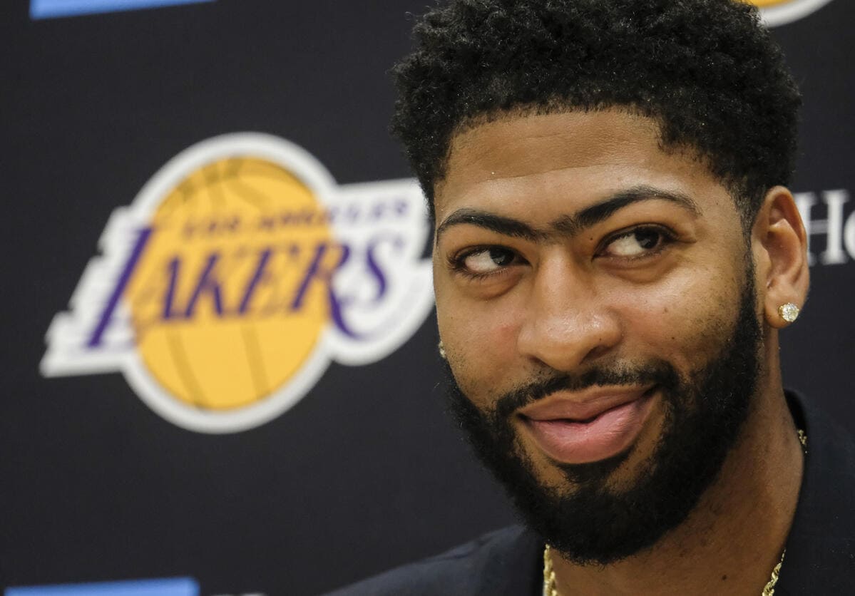 NBA: Mavericks’ Anthony Davis Drops 12 Points In Return From Injury