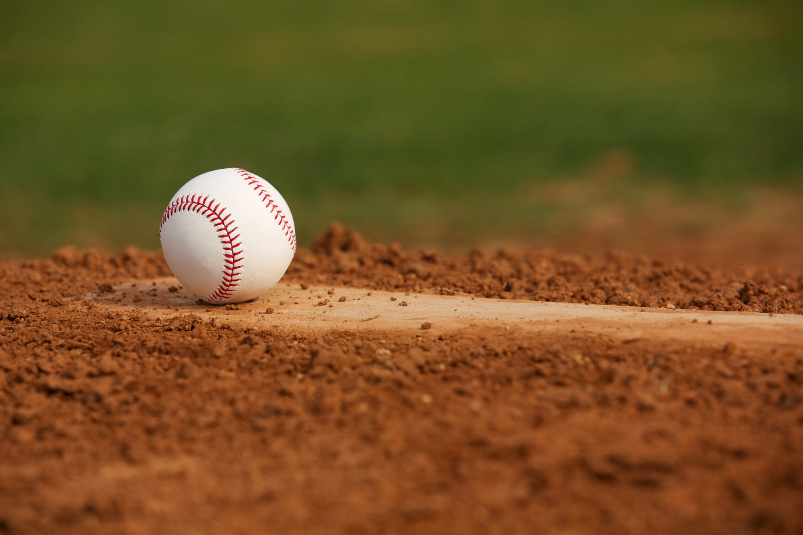 MLB: Brewers’ Rookie Pitcher Misiorowski Leaves Debut With Cramps After Five No-Hit Innings