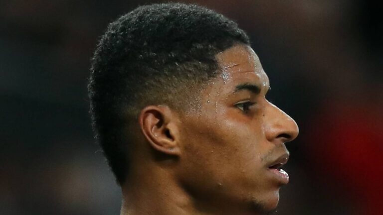 Marcus Rashford: Man United striker passes medical and agrees 25% pay cut to join Barcelona – report