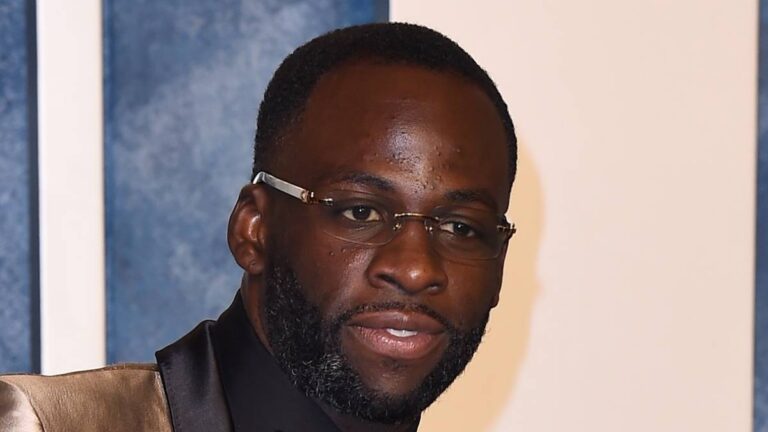 Warriors v Knicks: Draymond Green praises ‘unbelievable’ Steph Curry after Golden State win