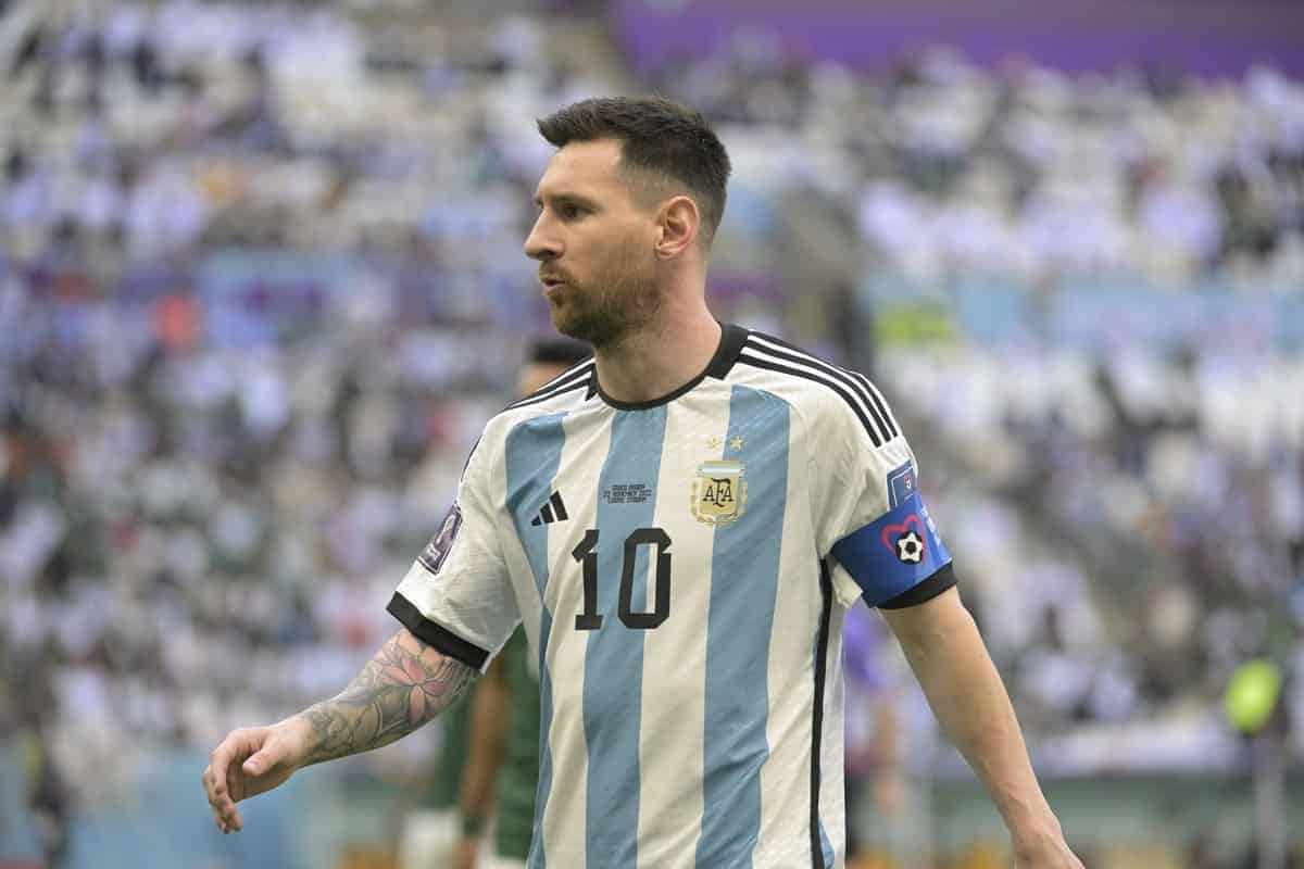 Lionel Messi injured and will miss Argentina’s World Cup qualifiers against Uruguay and Brazil