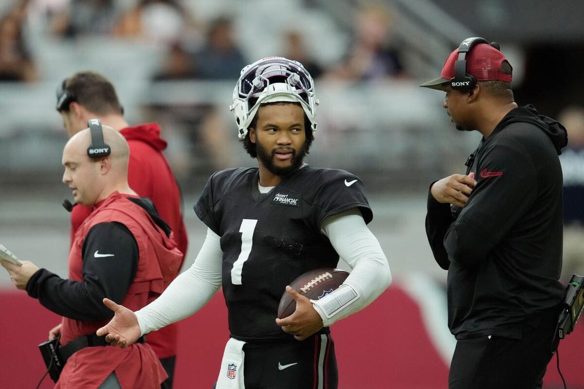 Cardinals QB Murray to miss practice with foot injury