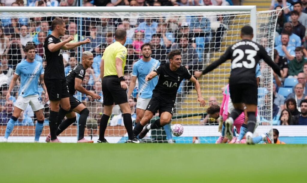 Joao Palhinha scores for Tottenham