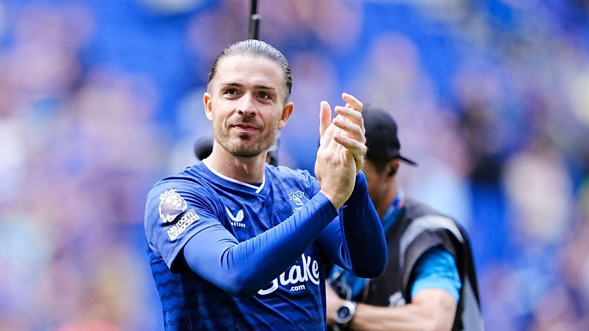 Man United 0-1 Everton: Report, result, goals as Dewsbury-Hall scores winner after Gueye red card