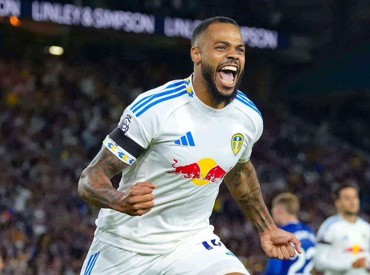 Leeds 1-0 Everton: Late penalty gives hosts big win