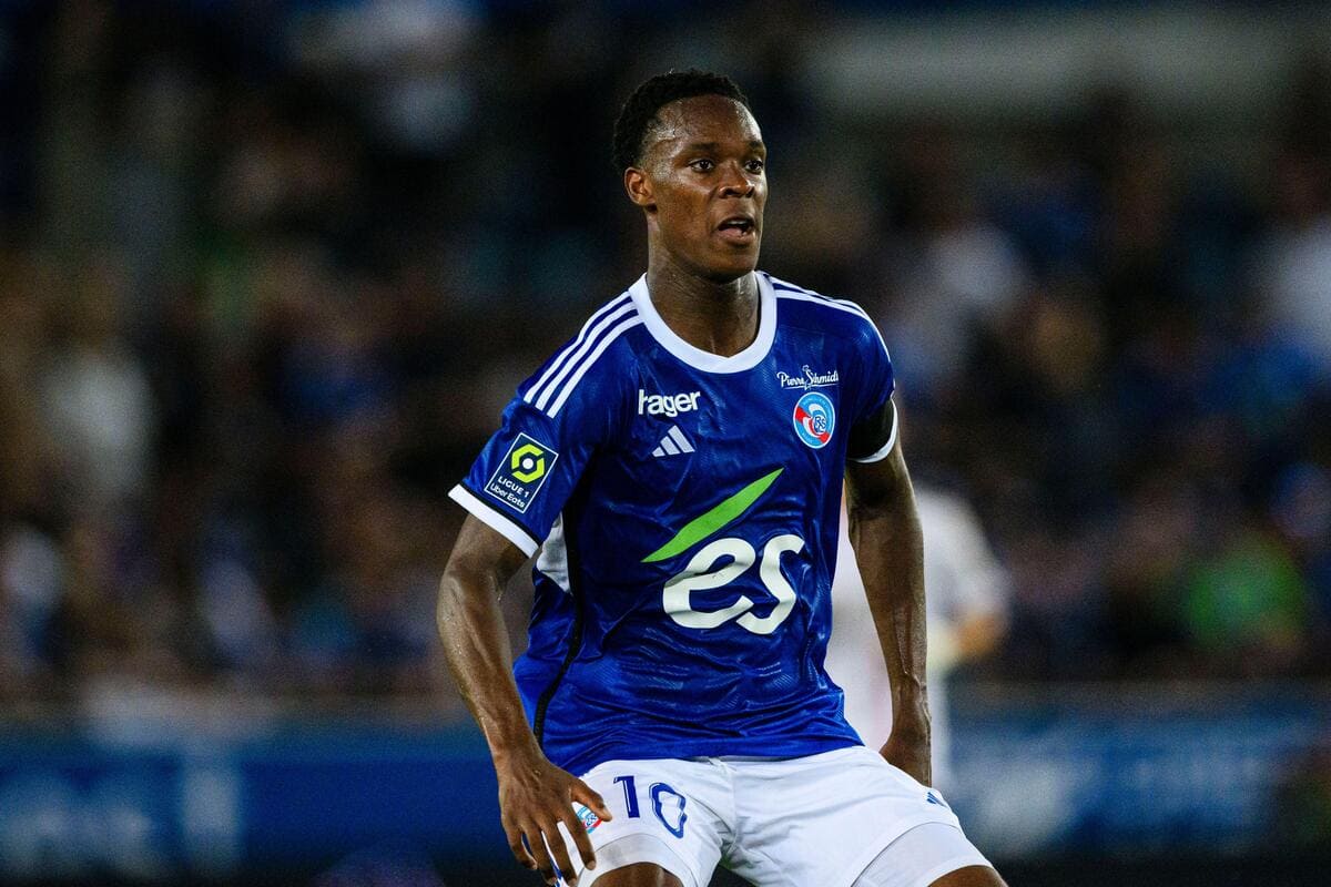 Future Chelsea star suspended by Strasbourg after breach of discipline