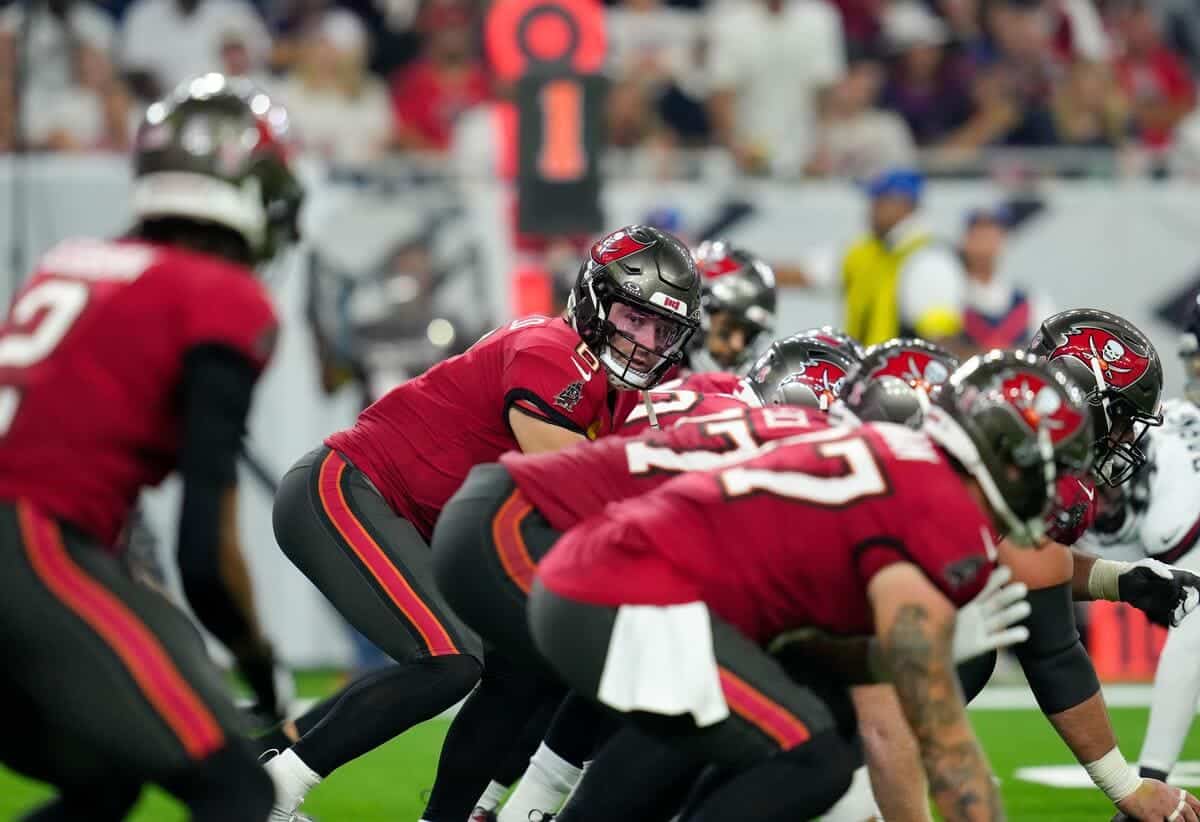 NFL: Buccaneers Stun The Texans With Last-Second Game-Winning TD