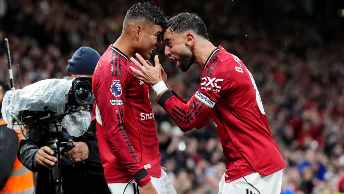 Manchester United 2-1 Chelsea: Report, result and goals as Red Devils claim much-needed win