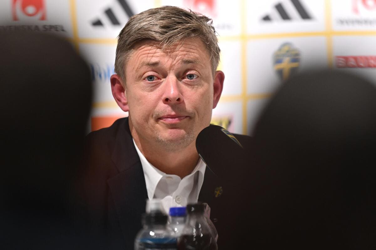 Sweden sack Tomasson after Isak and Gyokeres flop again against Kosovo