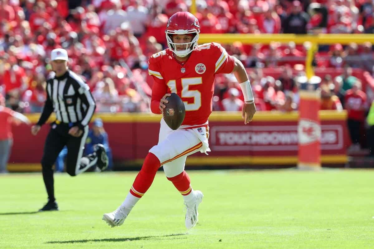 Chiefs acquire new backup for Patrick Mahomes in trade with Jets for former first-round pick