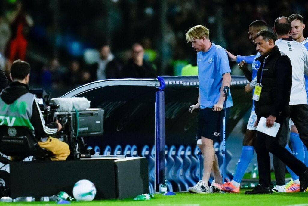 Kevin De Bruyne injury update: Napoli confirm Belgian facing lengthy absence after damaging hamstring taking penalty