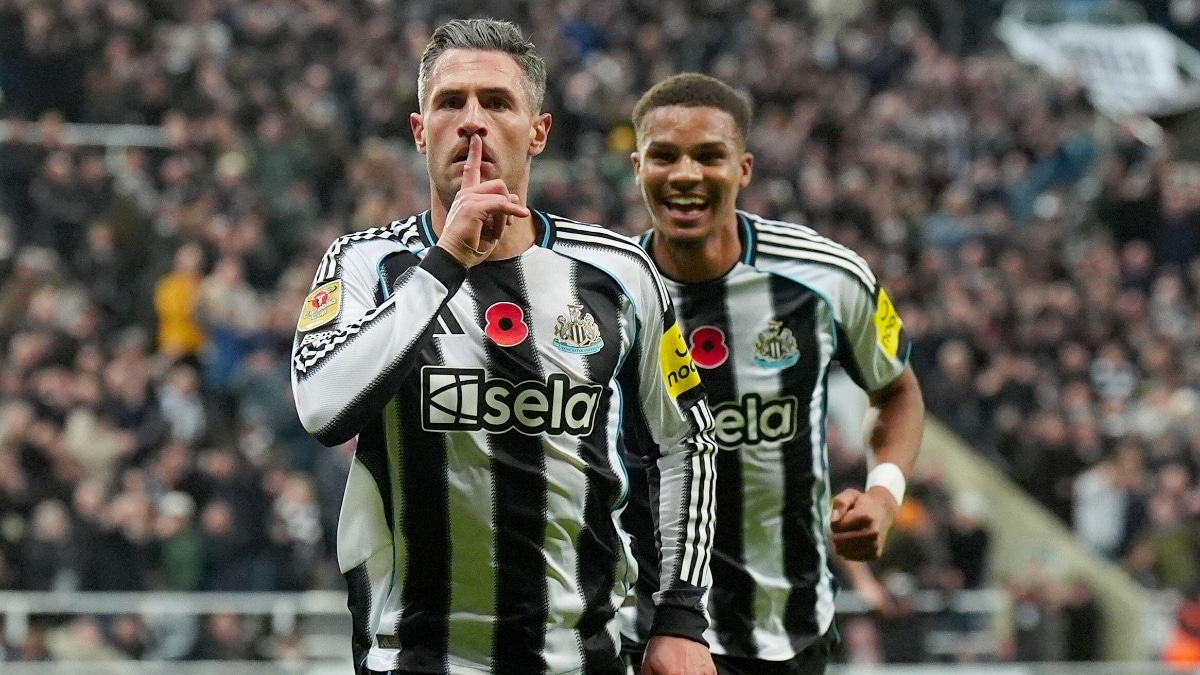 Newcastle 2-0 Tottenham: Report, result and goals as Carabao Cup holders march into last eight