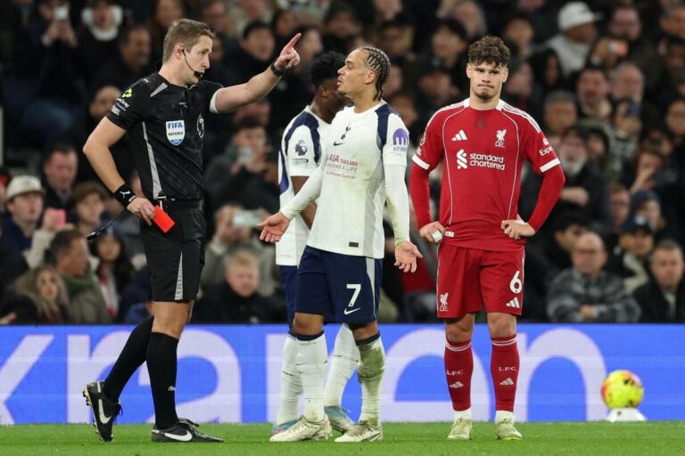 Van Dijk reveals Simons chat after red card in Tottenham win