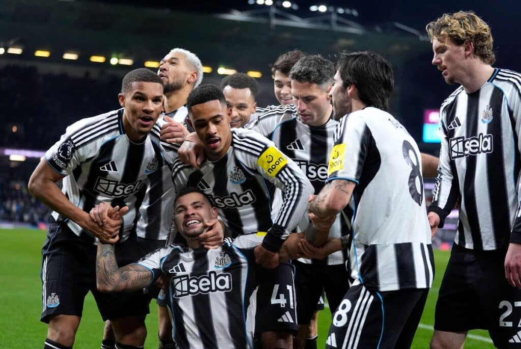 Newcastle celebrate a goal from Bruno Guimaraes