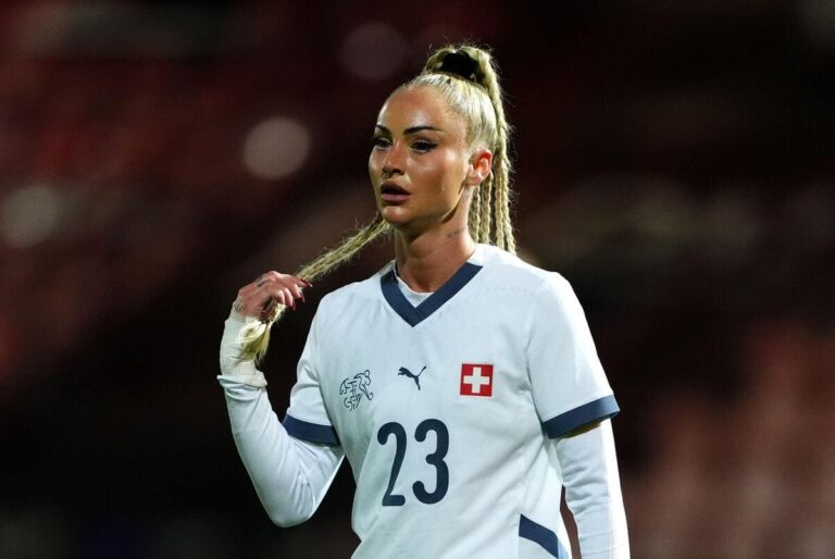 Leicester City snap up Alisha Lehmann