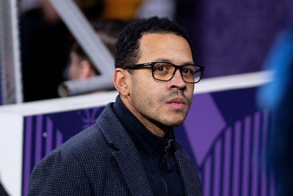 Chelsea head coach Liam Rosenior will return to former club Hull tomorrow