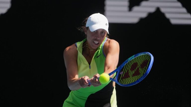 Australian Open: Djokovic and Keys ease through on drama-free day in Melbourne